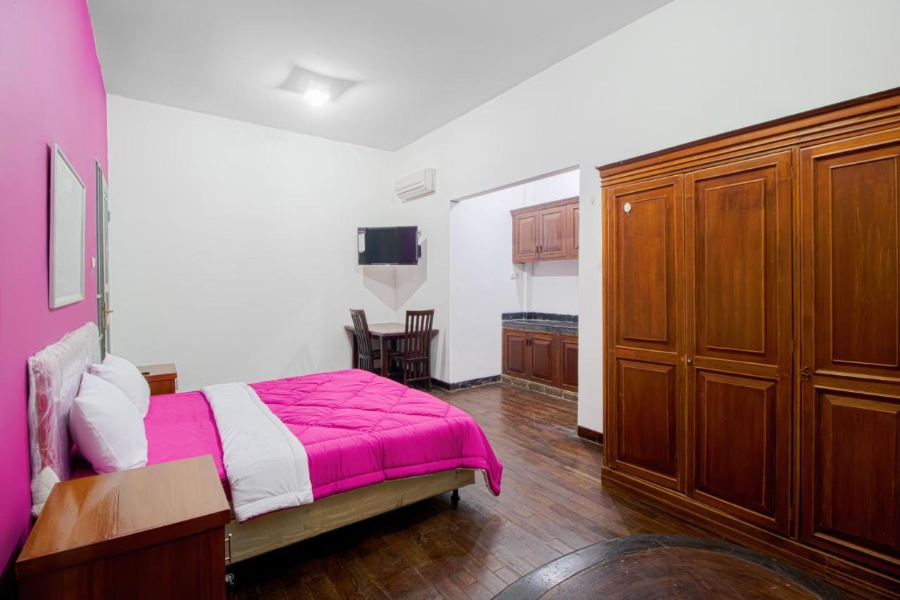 Capital O 90696 Tobana House Bintaro Jacarta Exterior foto