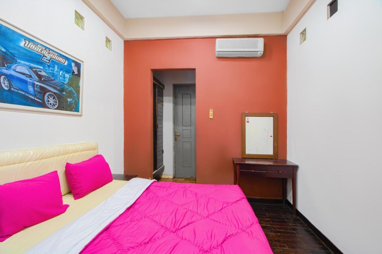 Capital O 90696 Tobana House Bintaro Jacarta Exterior foto