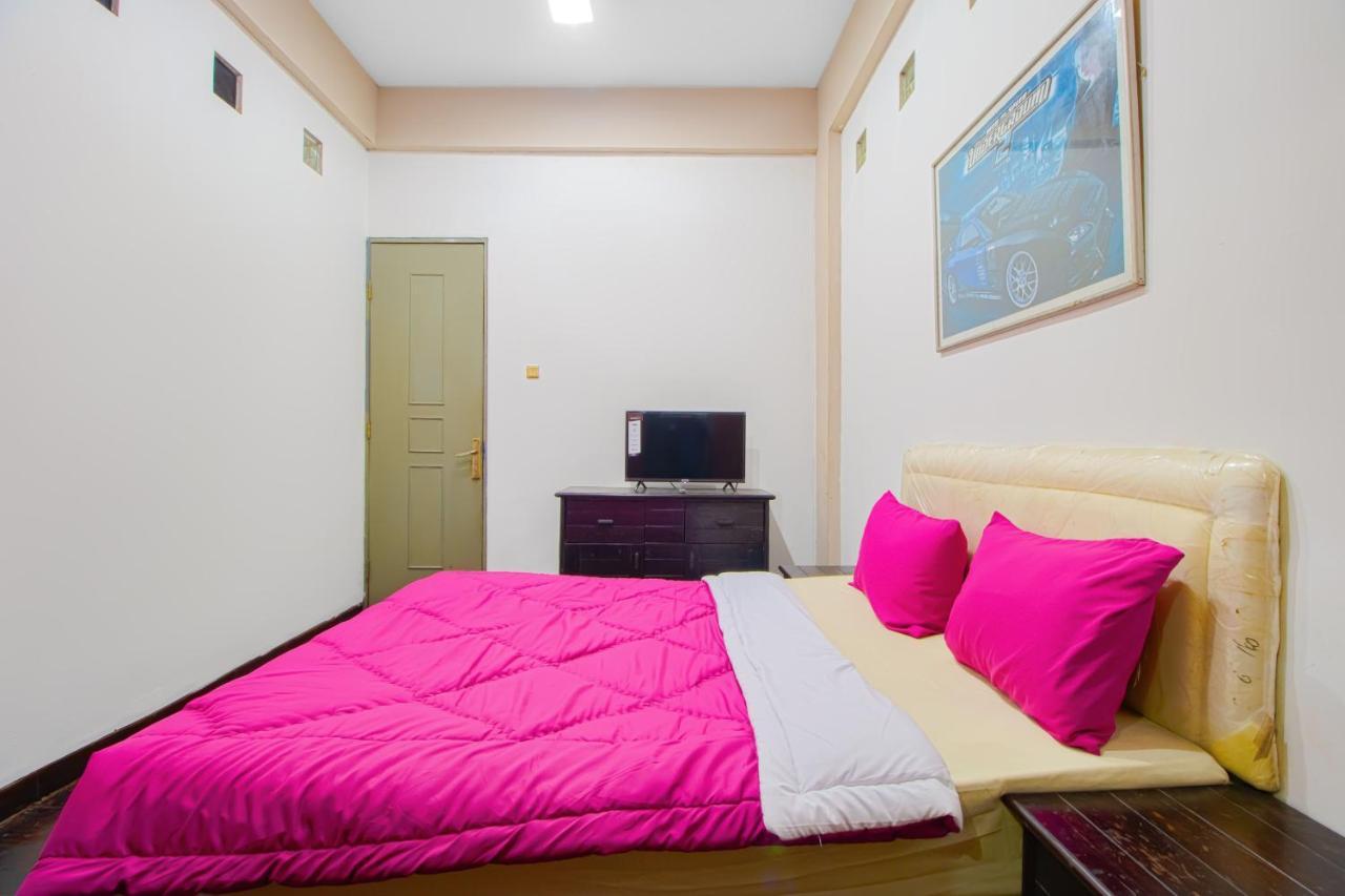 Capital O 90696 Tobana House Bintaro Jacarta Exterior foto