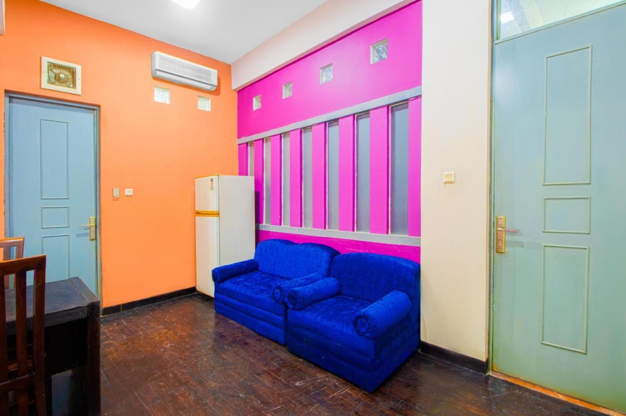 Capital O 90696 Tobana House Bintaro Jacarta Exterior foto